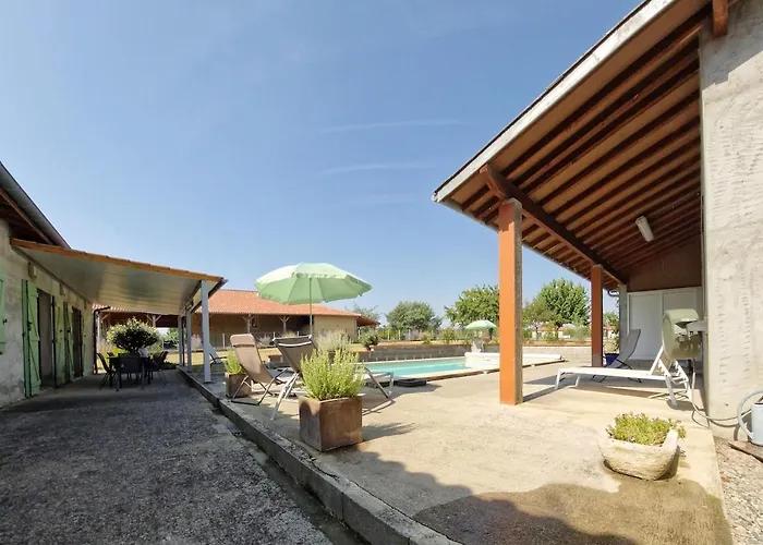 Avec Piscine Saramon